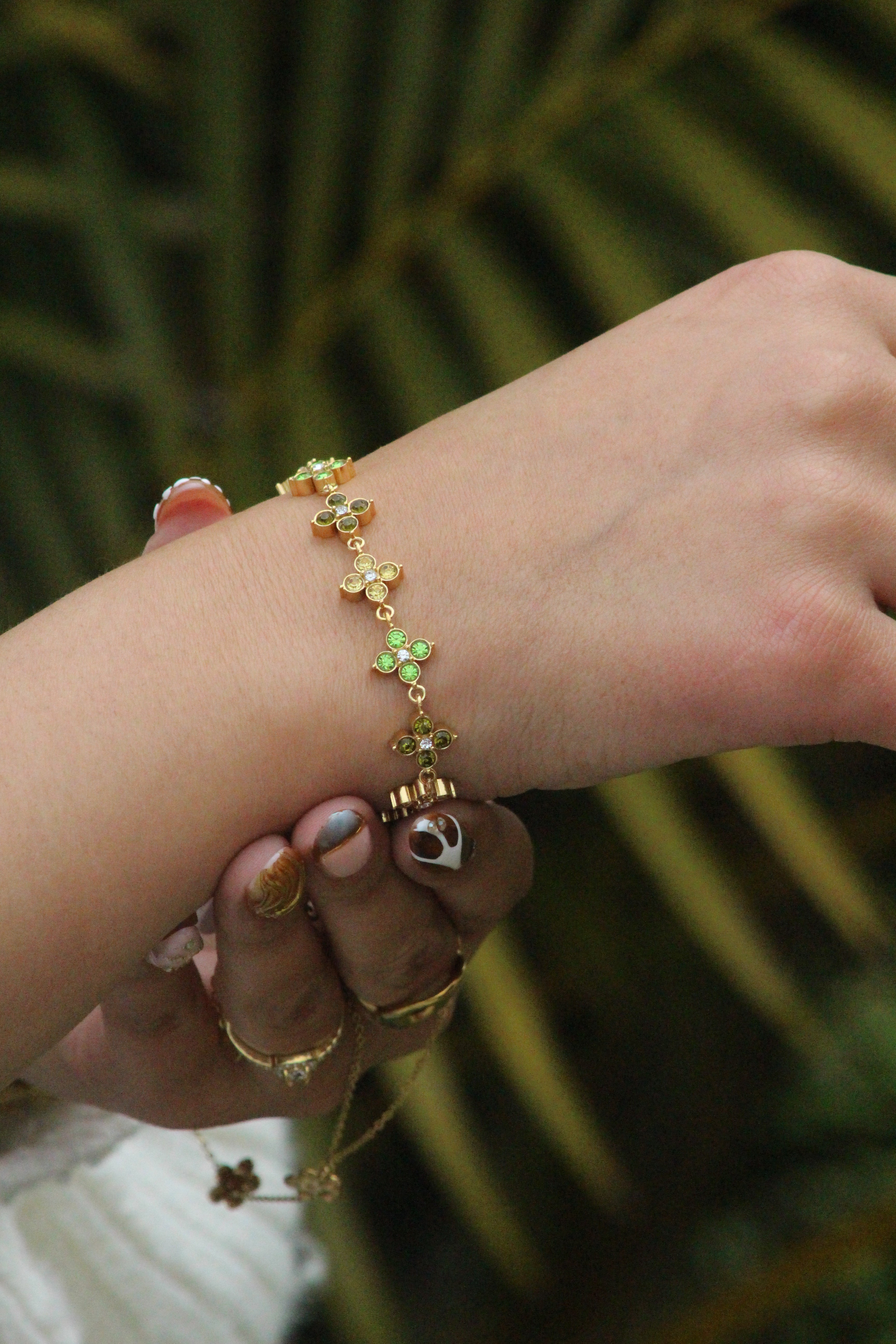 Bracelet fleur élégant
