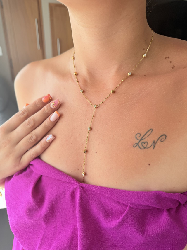 Collier y Bella